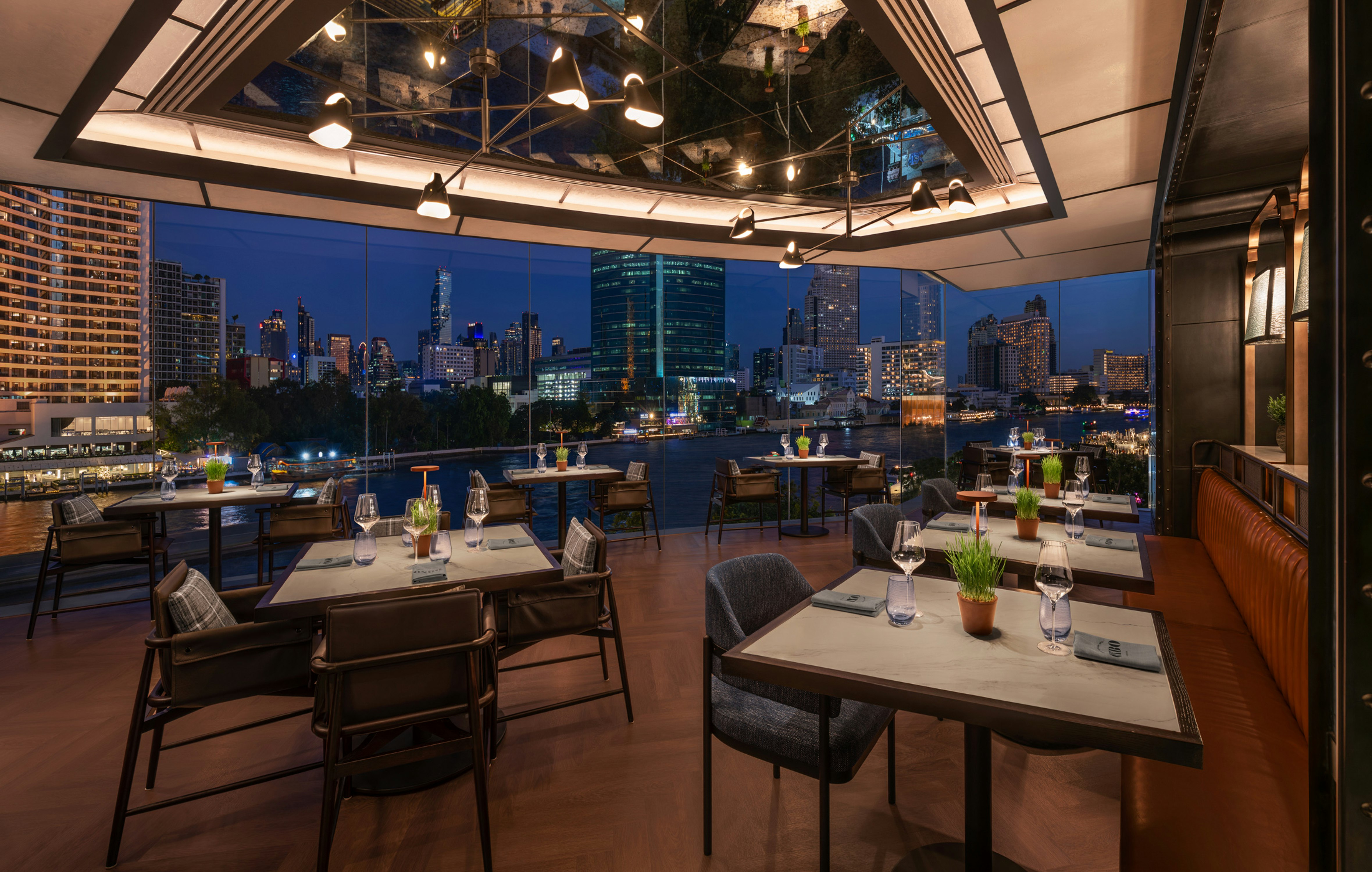 Millennium Hilton Bangkok 99/113