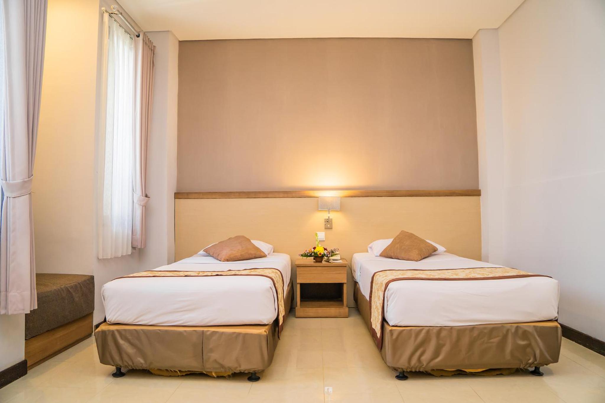 Deluxe, Double or Twin Bed