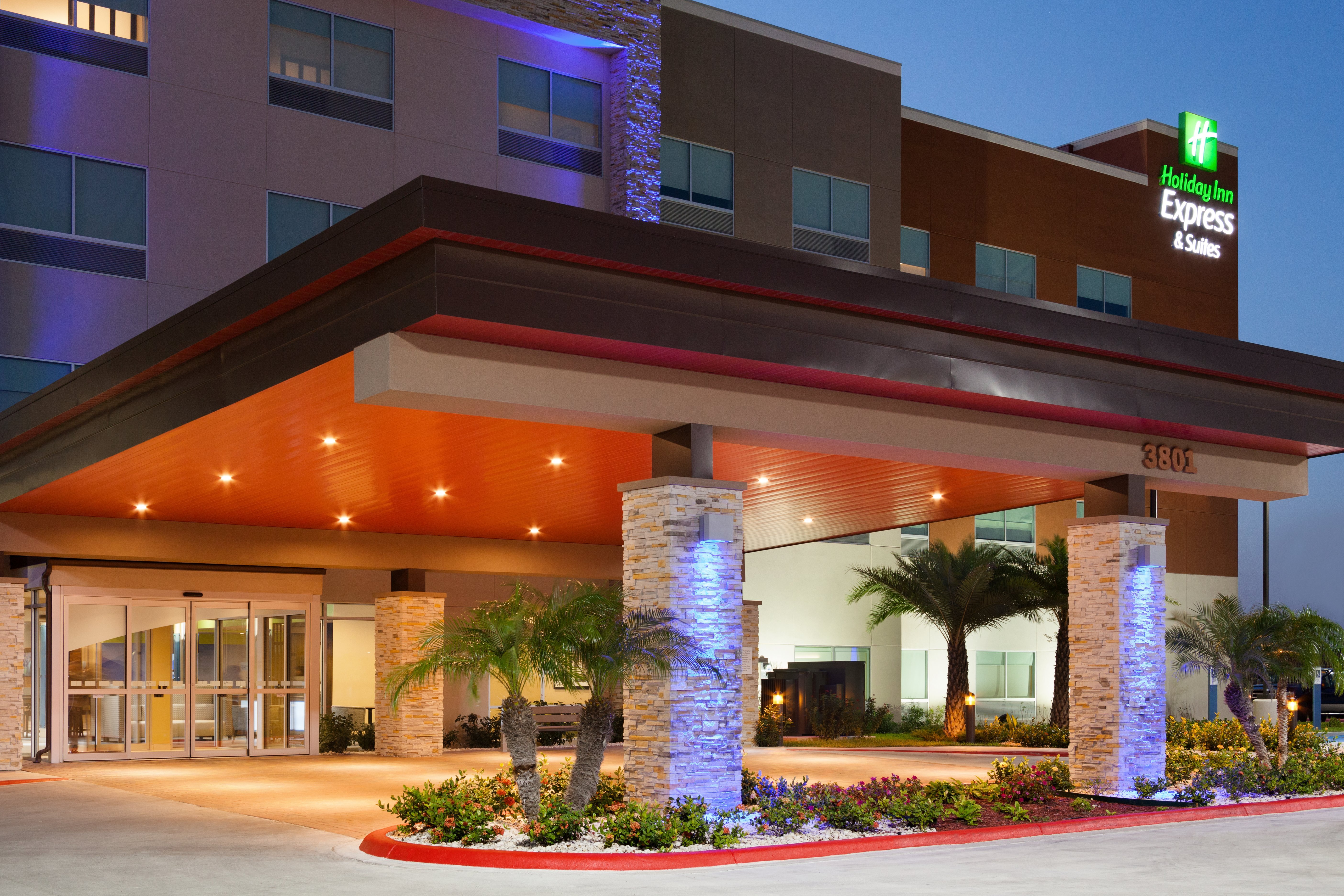 Holiday Inn Express And Suites Edinburg Mcallen Area 6/51