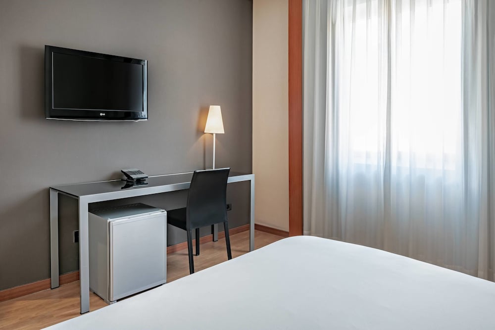 Ac Hotel Los Vascos 14/42