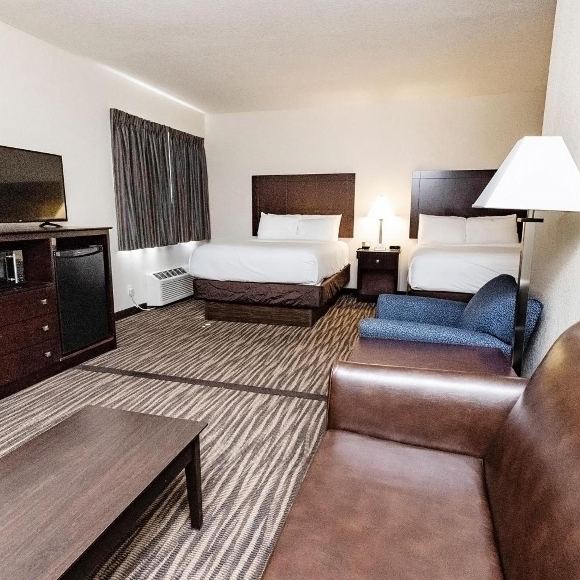 Family Suite, Cobblestone Inn and Suites Maryville 7/10