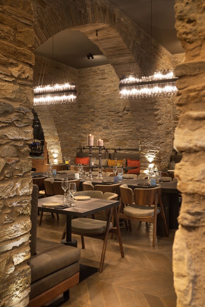 Castro Hotel Syros 45/50