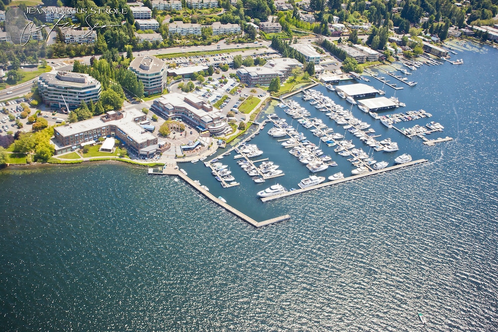 Woodmark Hotel, Yacht Club & Spa image