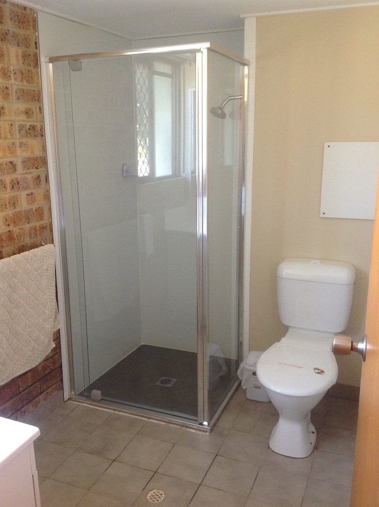 Golden Beach Motor Inn 22/45