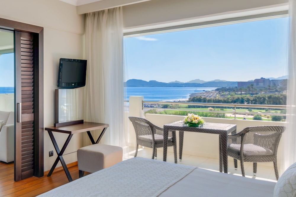 Elysium Resort and Spa 34/38