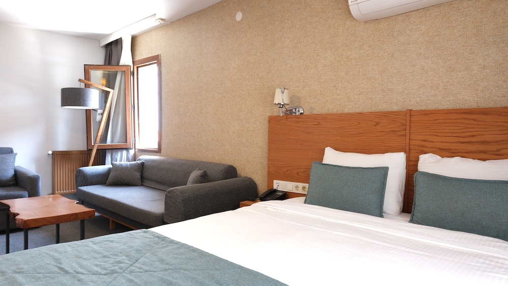 Varyant Hotel 13/35