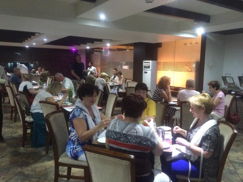 CLARKS INN BADAMI 19/25