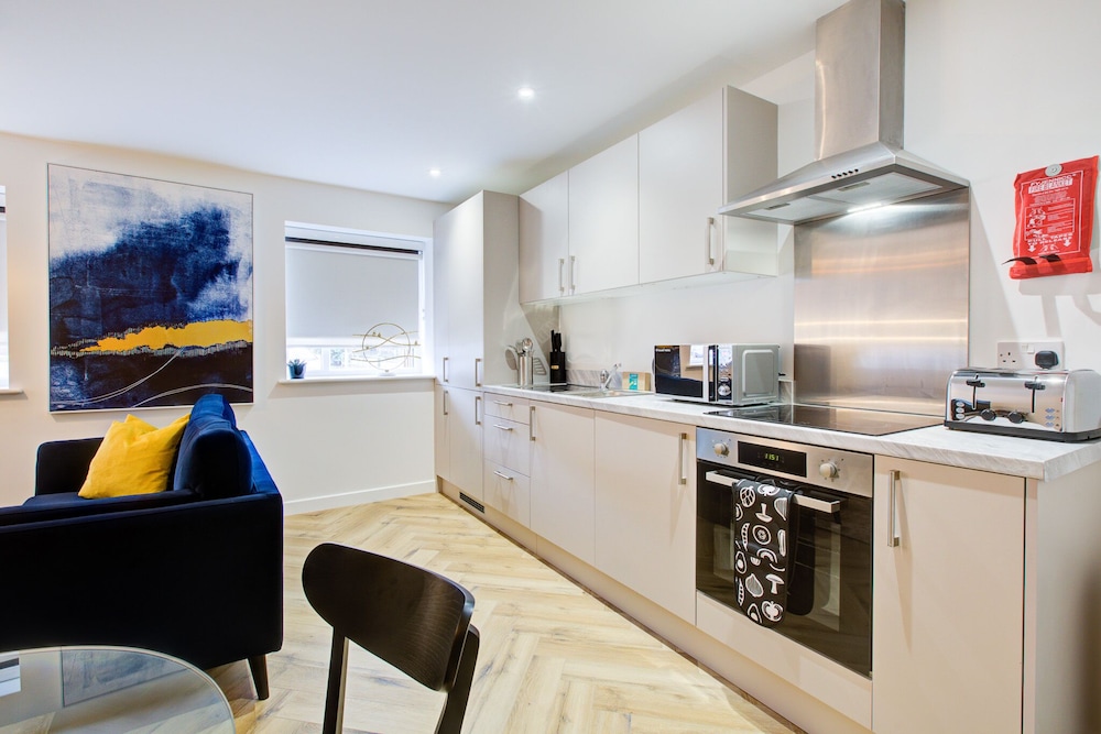 HybridResi Mitcham 35/42