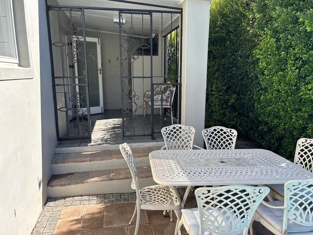 Lemon Tree Cottage 25/39