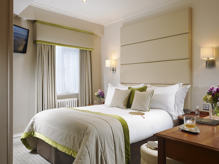 Buswells Hotel 1/11