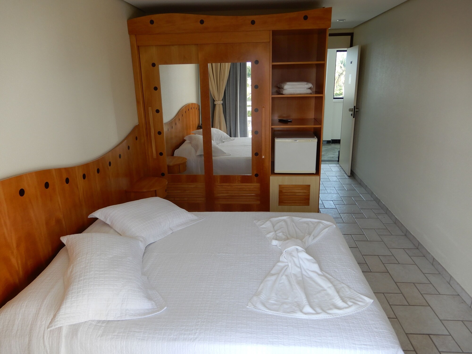 Semi Room, Luxury, Queen Bed, Accessible، Aojesp Hotel Colonia 4/8