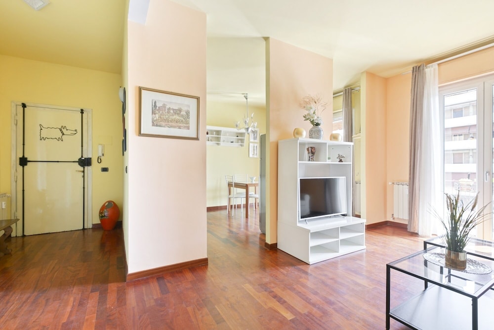 Gavinana Apartment 12/21