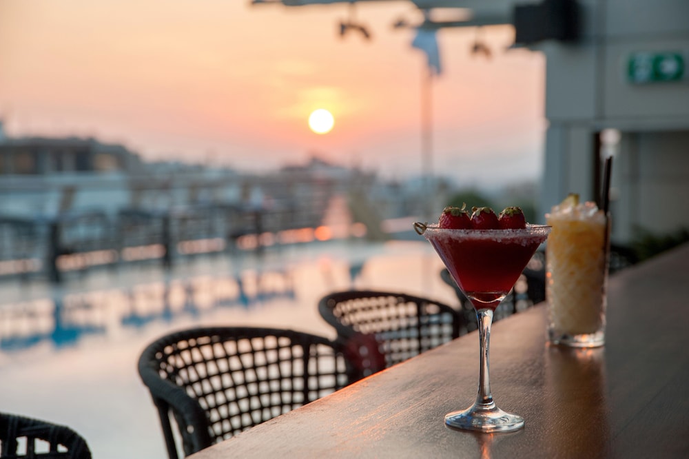 Melia Athens 55/73