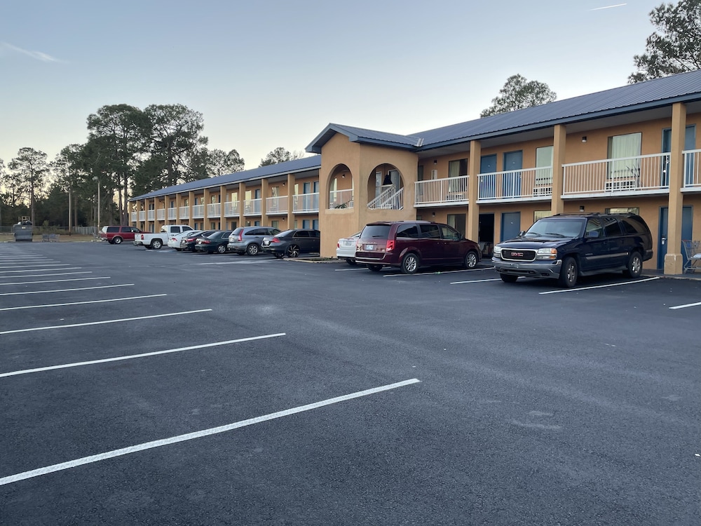 Capital Inn 38/48
