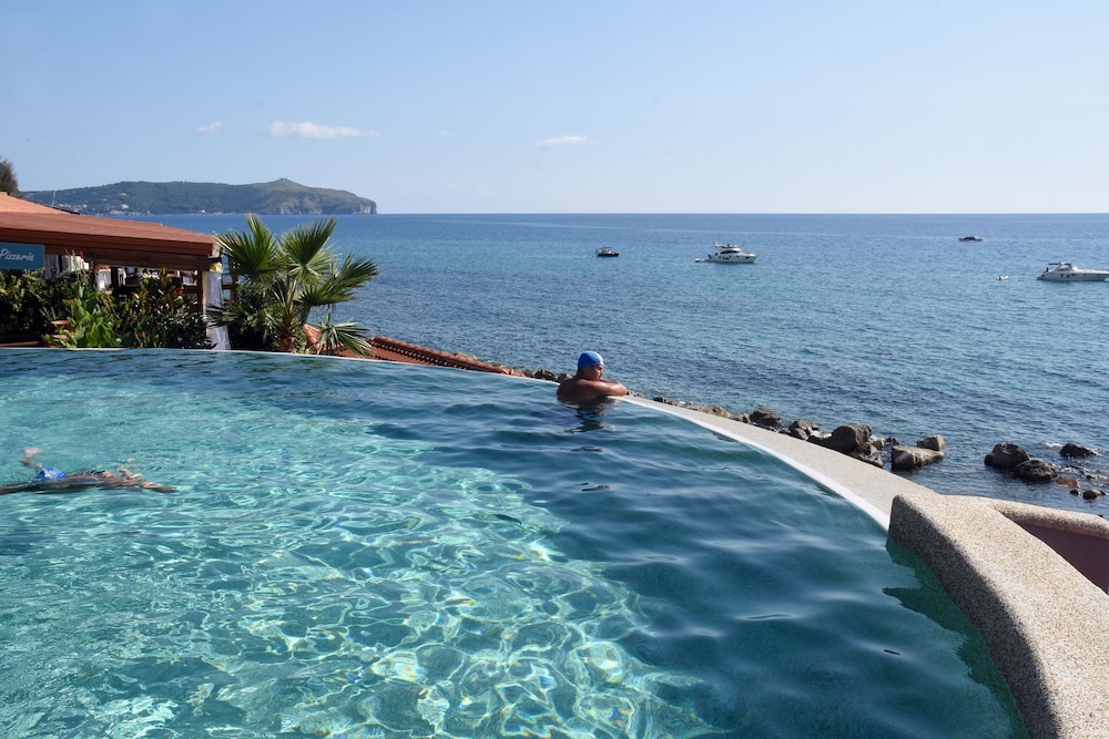 Resort Baia Del Silenzio 40/74