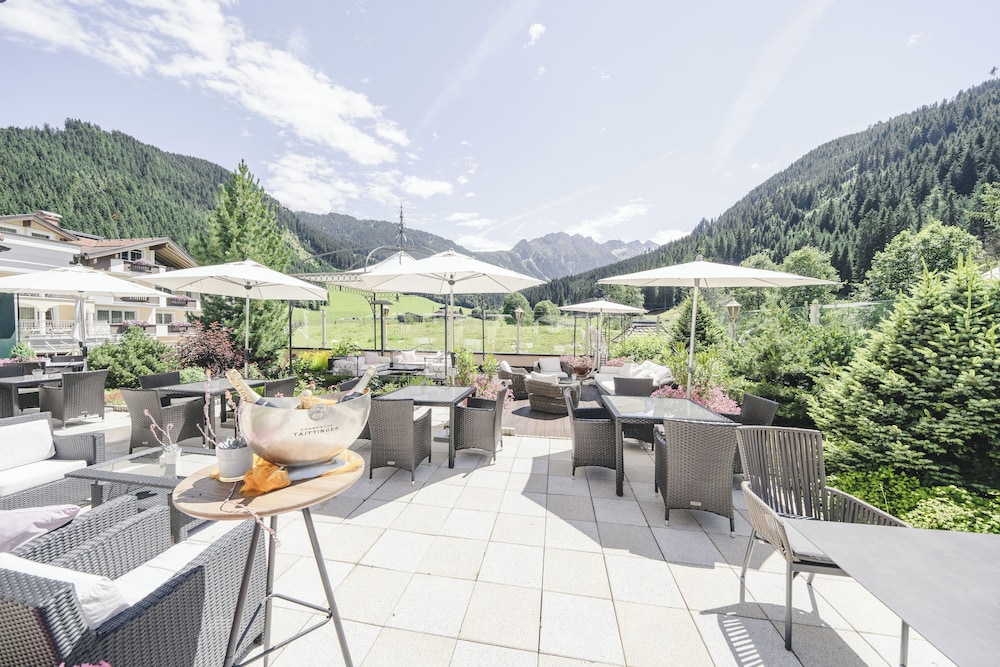 Traumhotel Alpina 36/49