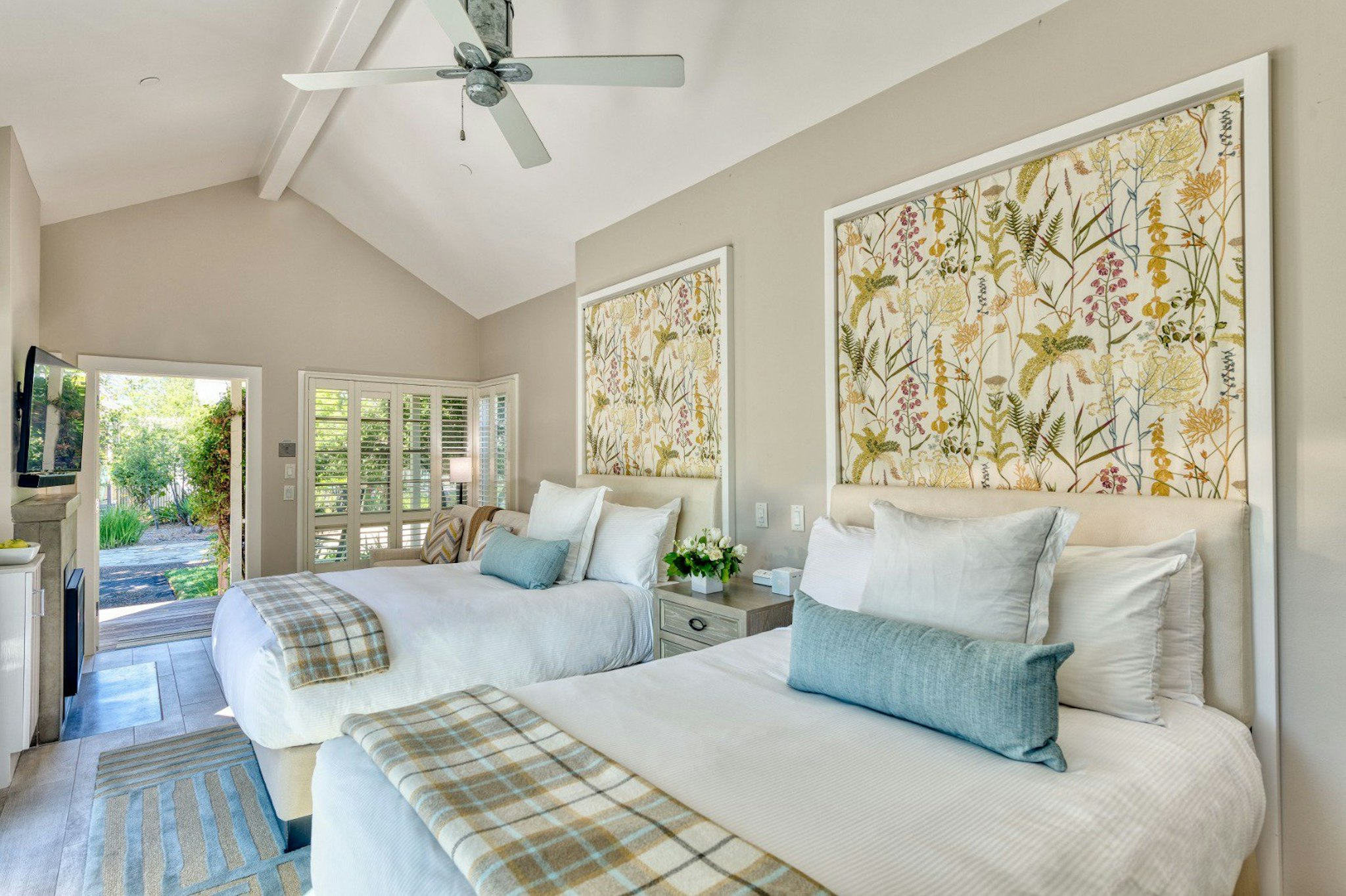 GARDEN COTTAGE, 2 DOUBLE BEDS