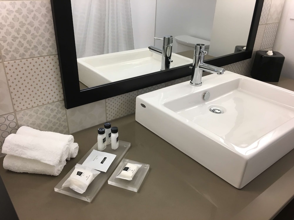 Country Inn & Suites by Radisson, Ocean City, MD 37/38
