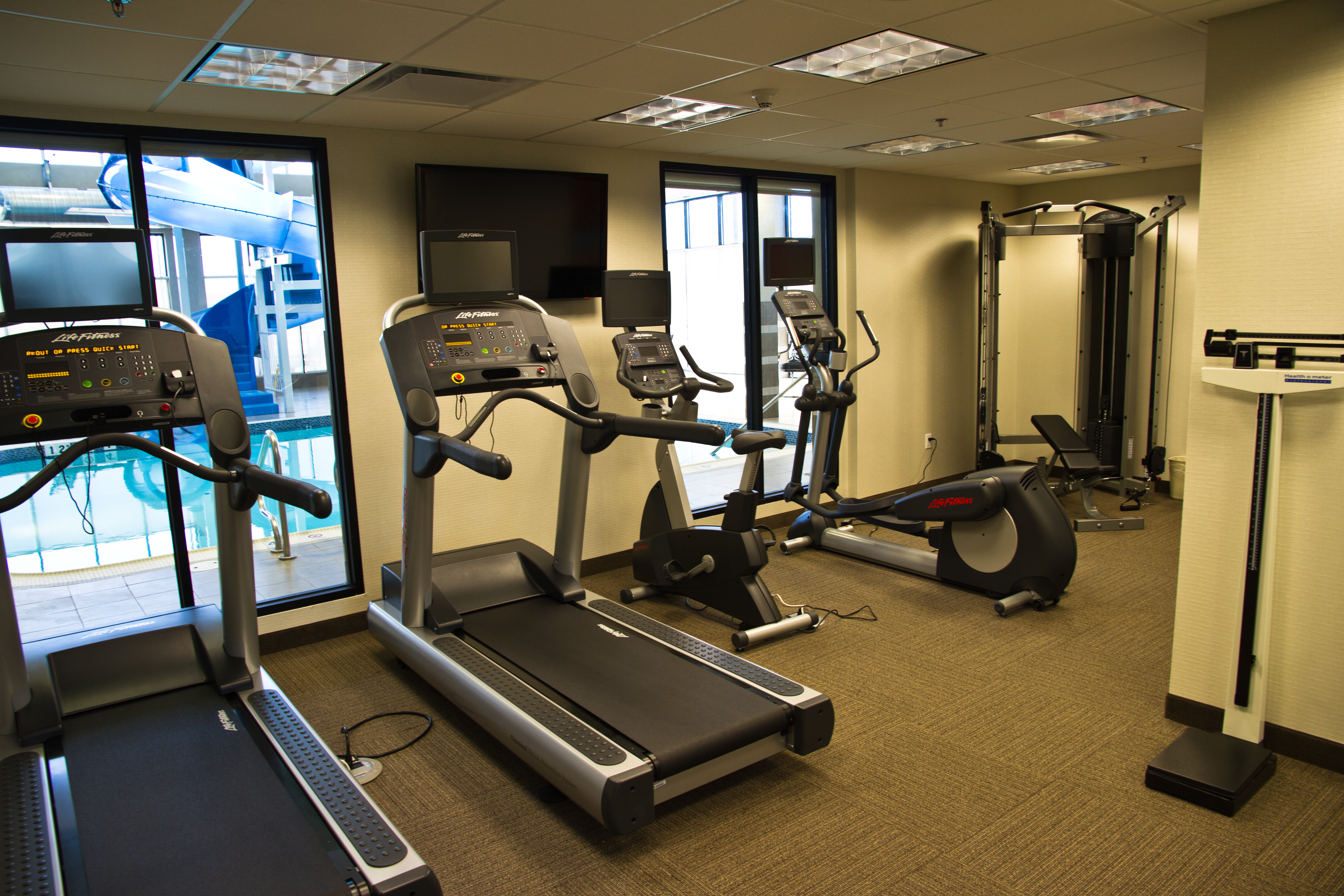 Holiday Inn Red Deer South 40/76