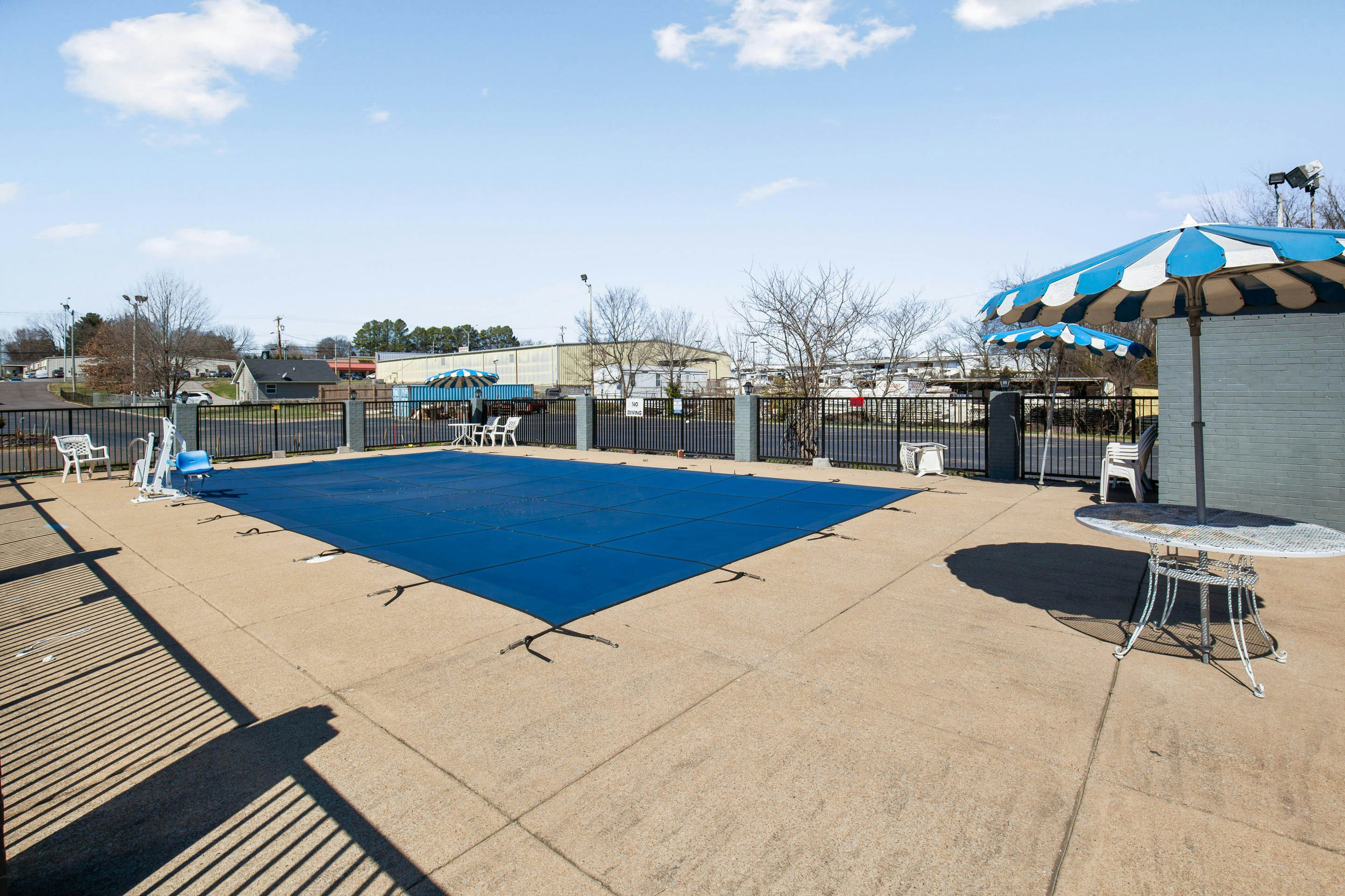 Hotel O Columbia Downtown near I-65 23/43