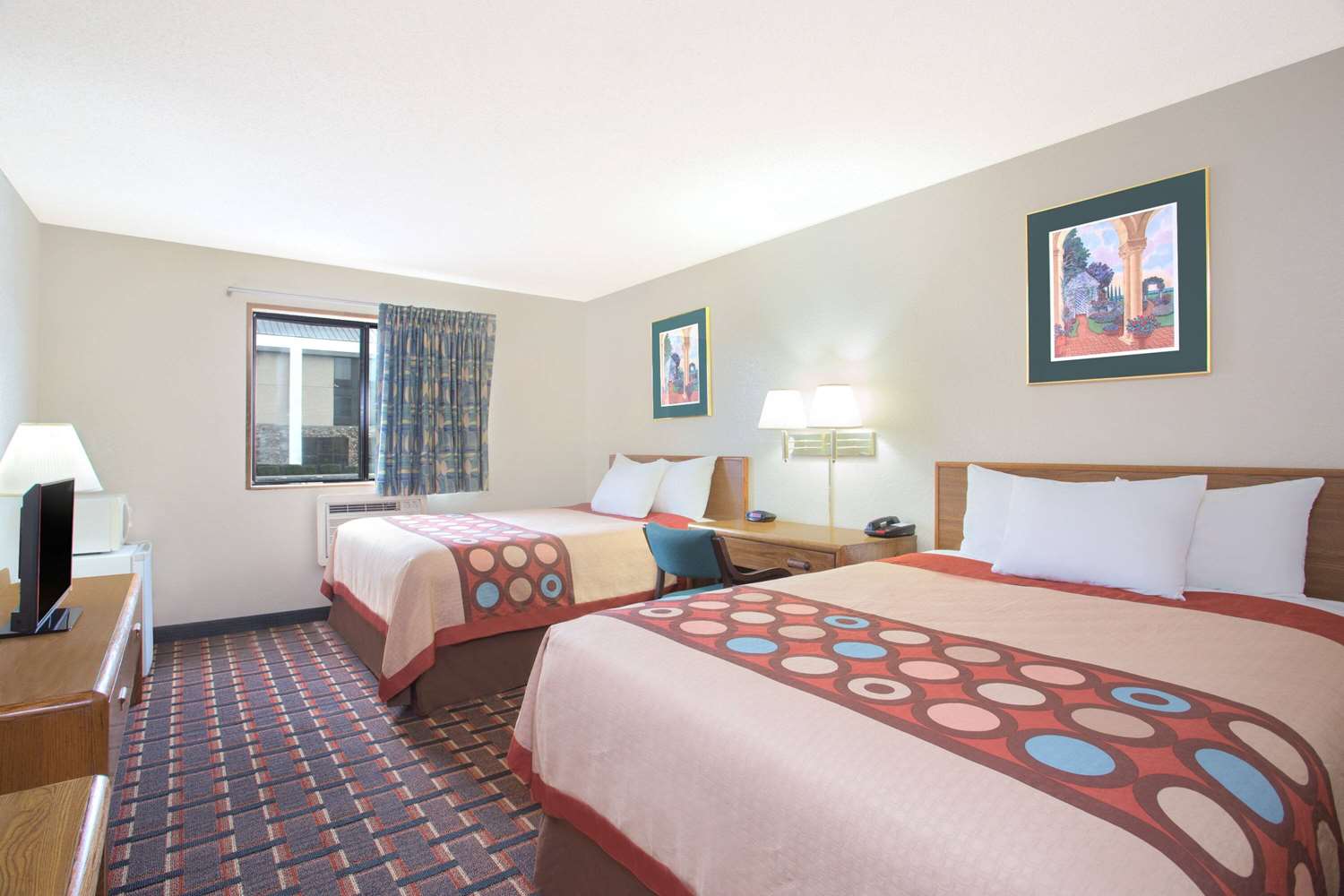 Super 8 by Wyndham Douglas 7/18