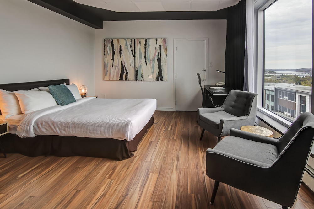 Hotel Chicoutimi 14/55