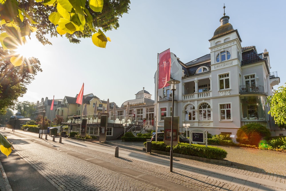 Hotel Vier Jahreszeiten Kuhlungsborn 60/63