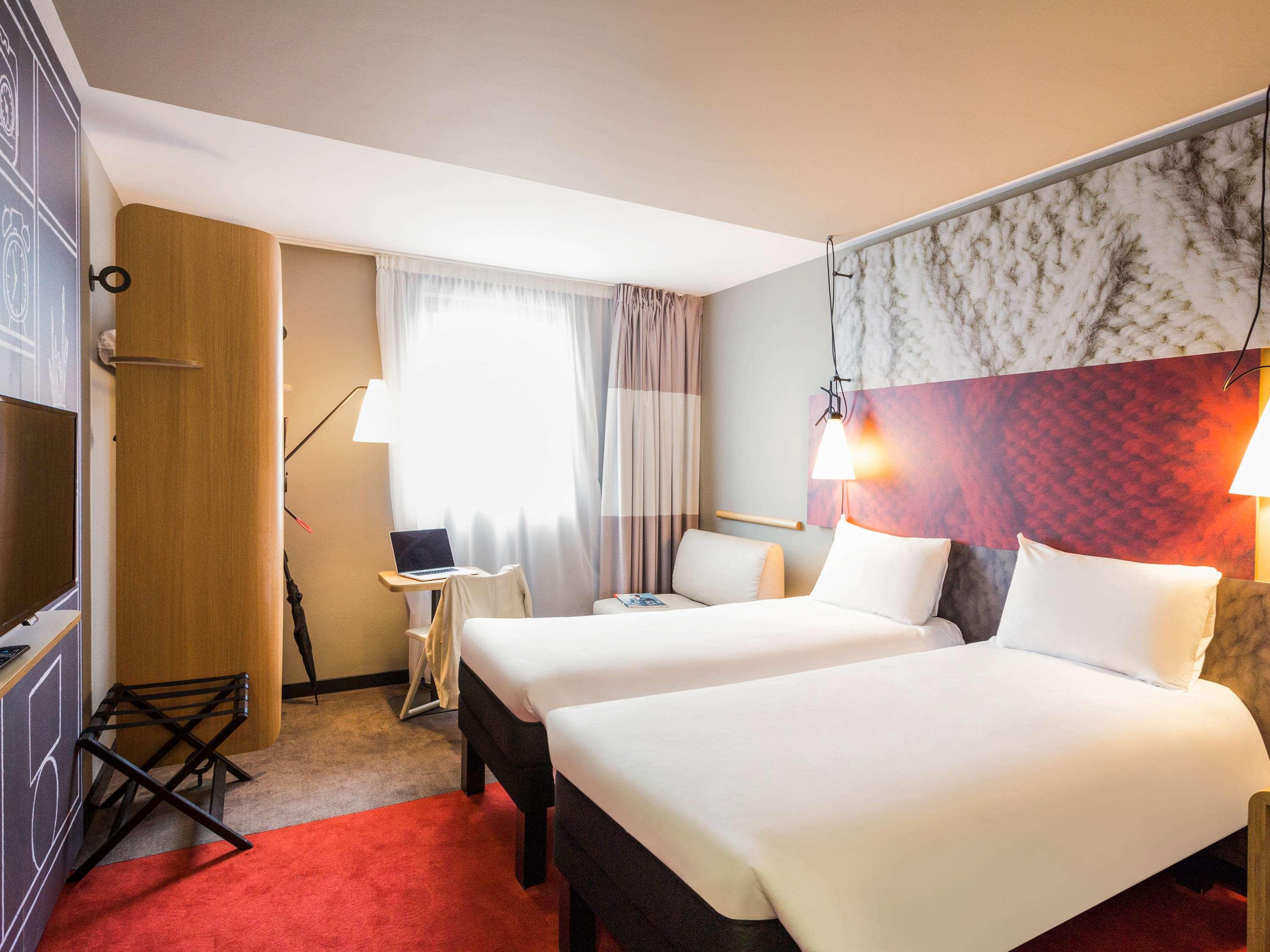 ROOM, DOUBLE BED, SOFA
