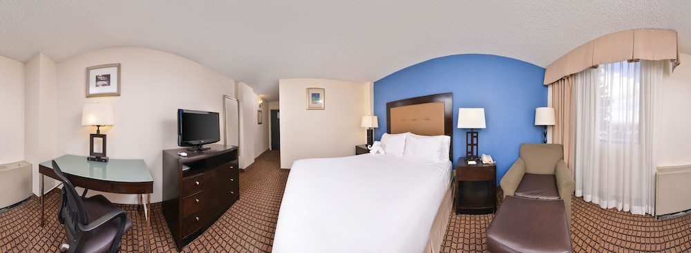 Ramada Plaza by Wyndham Sheridan Hotel and Convention Center 15/50