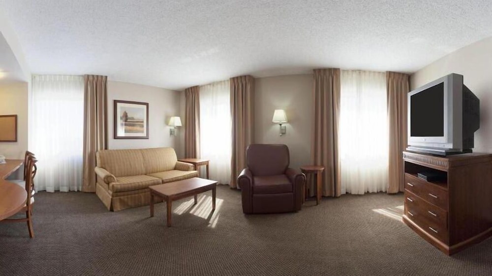 Candlewood Suites Indianapolis Downtown Medical District 34/73