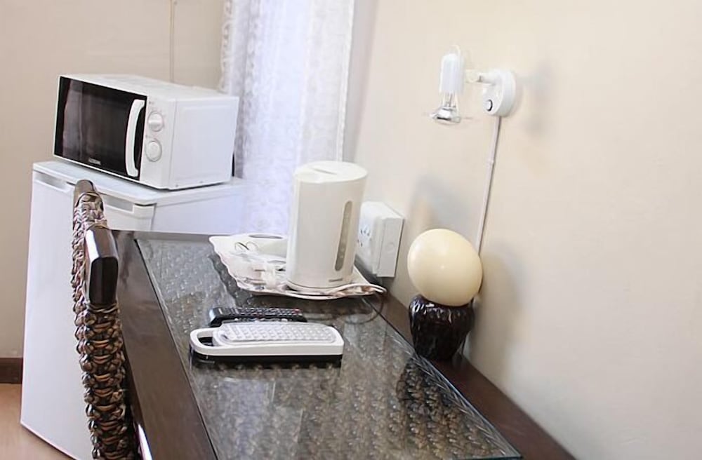 Airport Bed And Breakfast 33/33