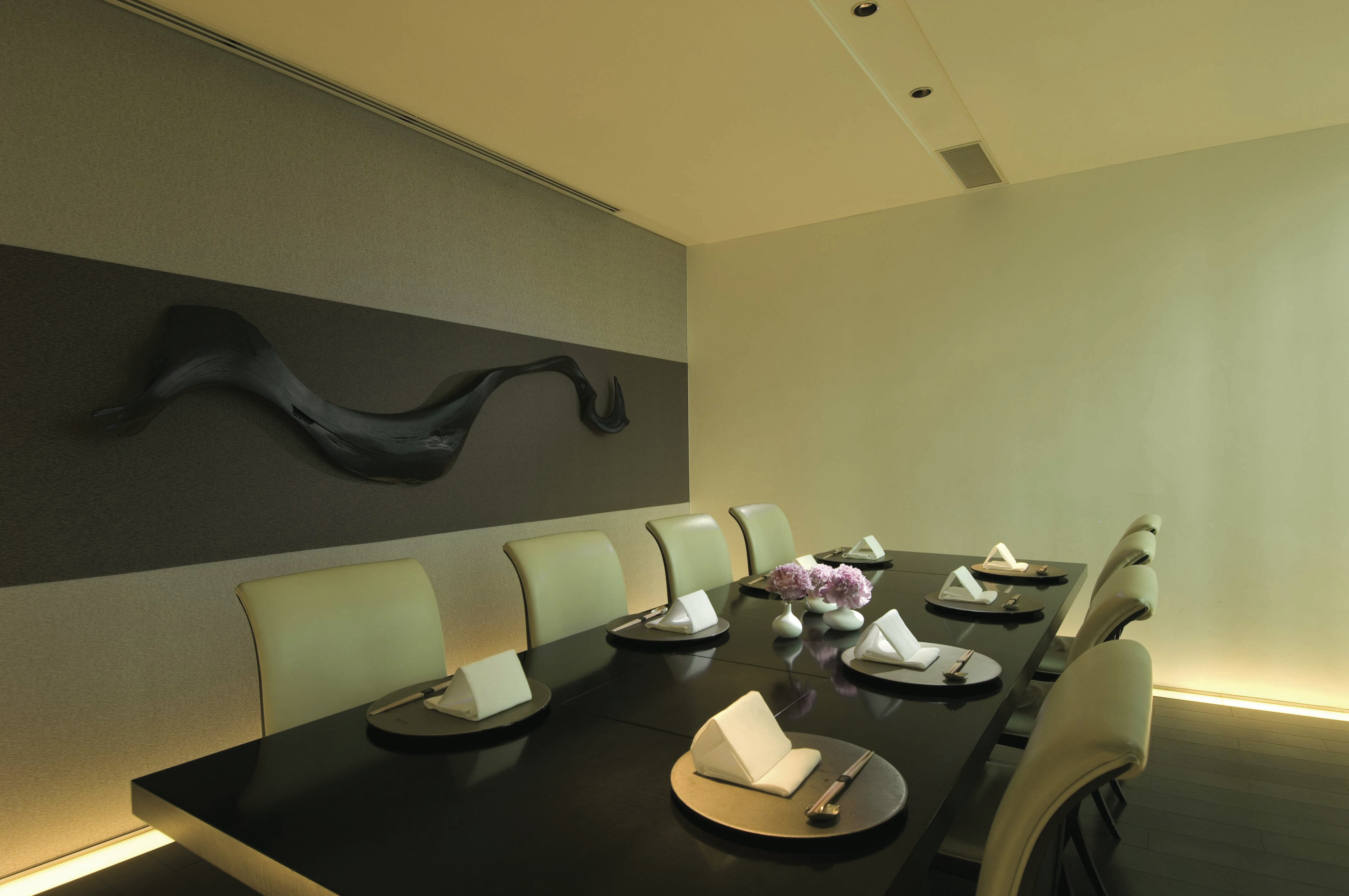 Conrad Tokyo 36/50