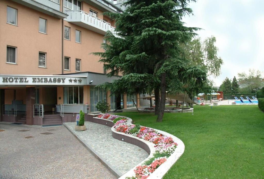 Hotel Embassy 45/51
