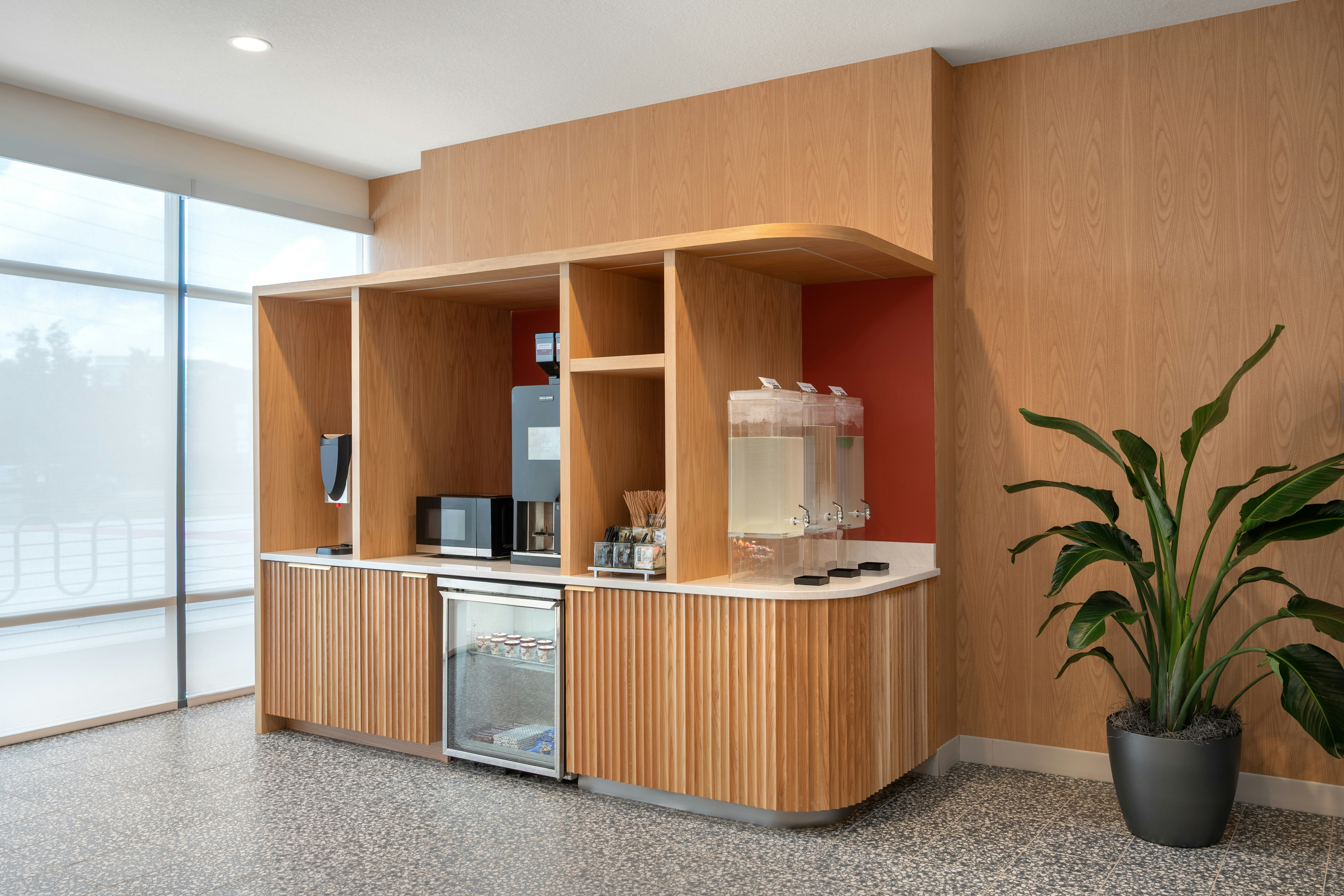EVEN Hotel Orlando International Airport by IHG 6/50