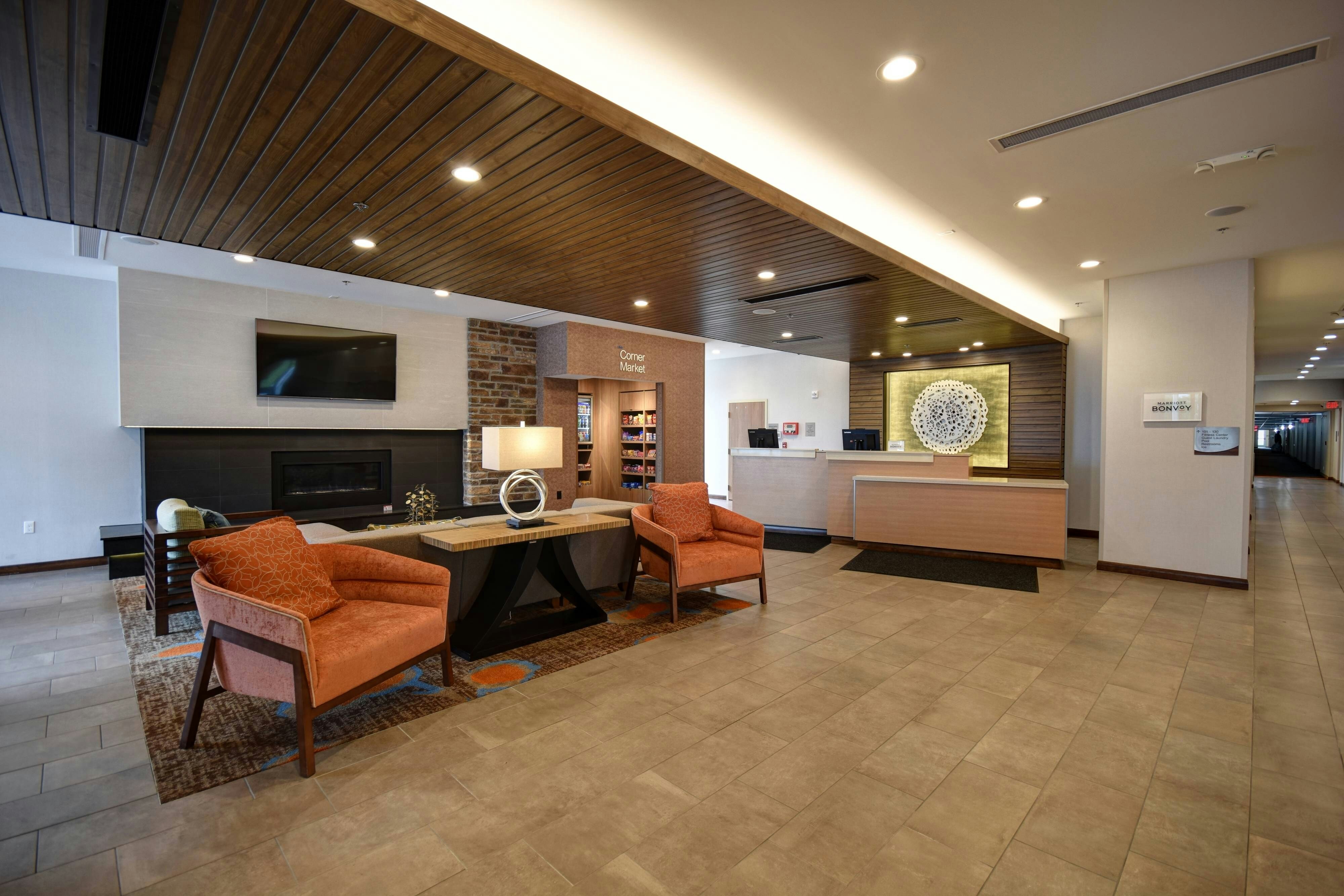Fairfield Inn & Suites By Marriott Milwaukee North 12/16