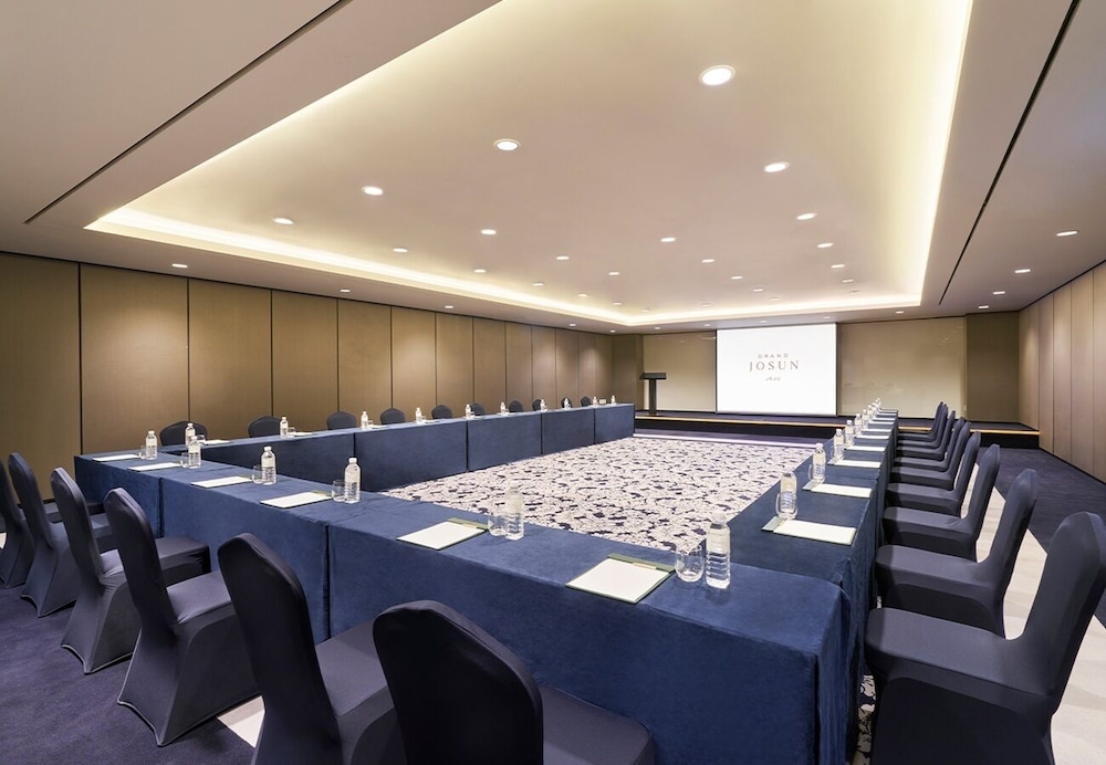 Grand Josun Hill Suite 48/60