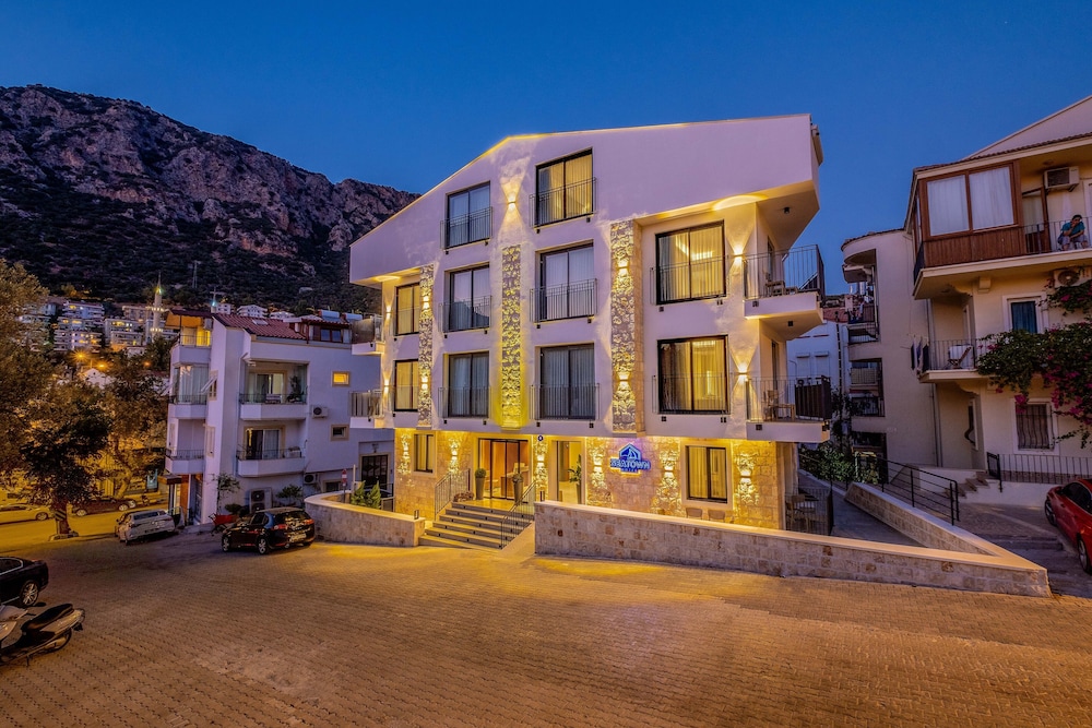 Seatown Hotel 2/50