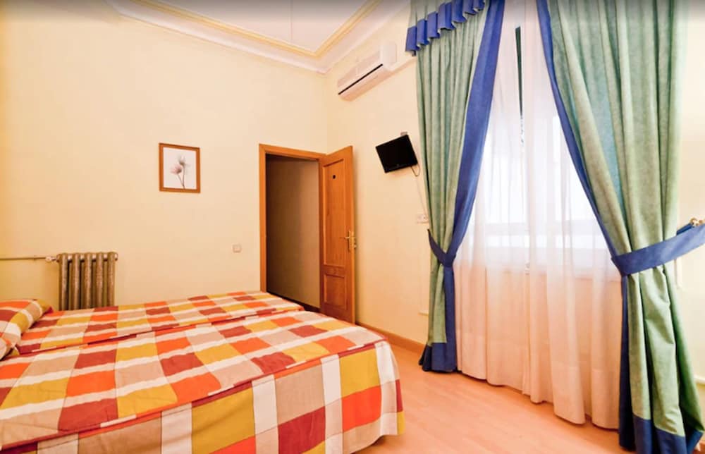 Hostal Oporto 7/31