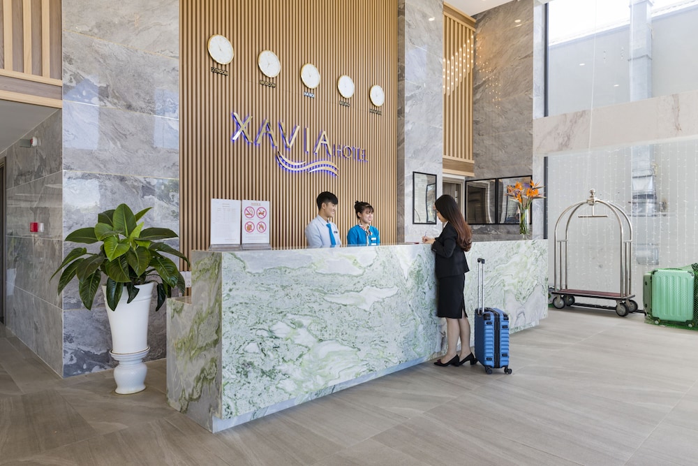 Xavia Hotel 8/72