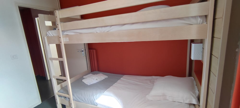 Classic, Apartment, 1 Double and 2 Bunk Beds, Balcony، Belambra Club Praz sur Arly - Megeve L Alisier - Winter & Summer 3/7