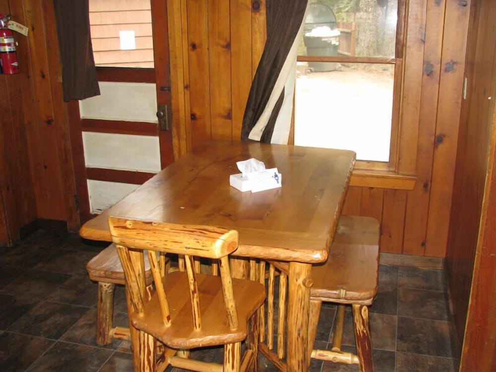 Union Creek Resort 28/50