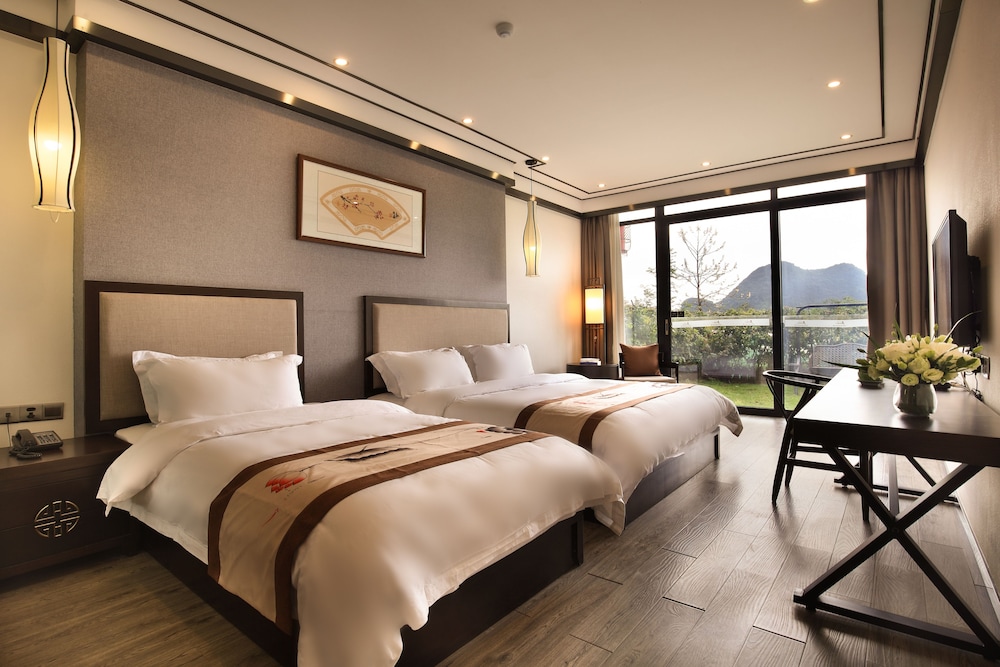 1 Bedroom, Family, Triple, 1 Queen and 1 Single Bed, Courtyard Area