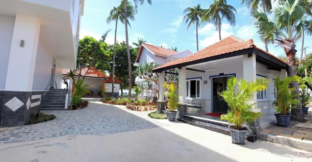 Sand Beach Resort 41/50