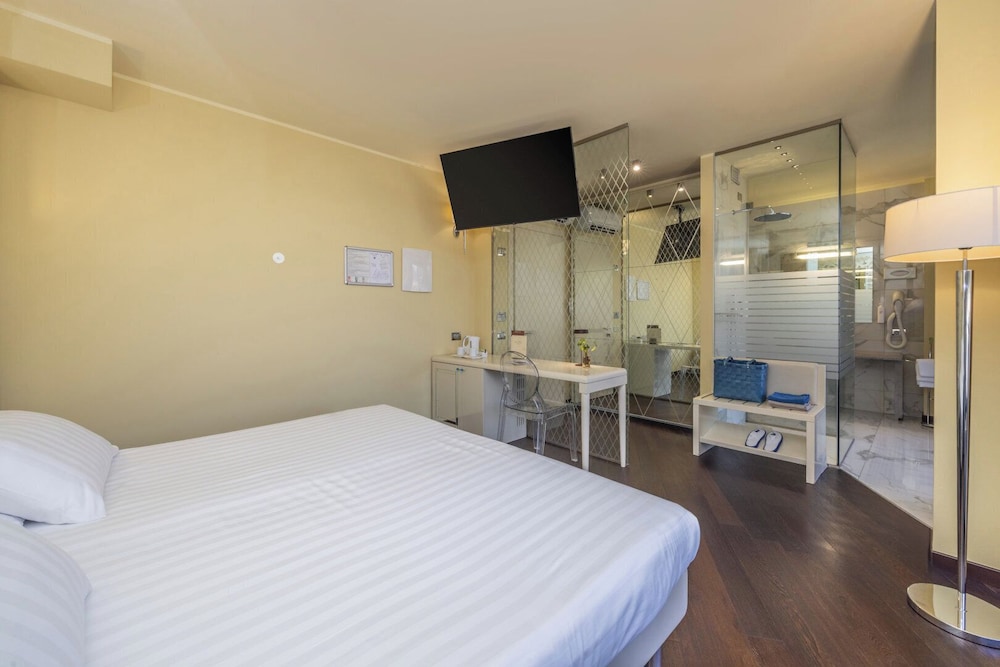 CLASSIC, SUPERIOR, DOUBLE BED, BALCONY