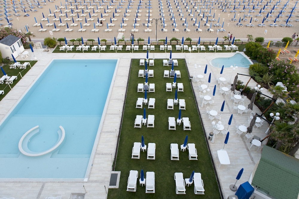 Le Soleil Hotel 9/60