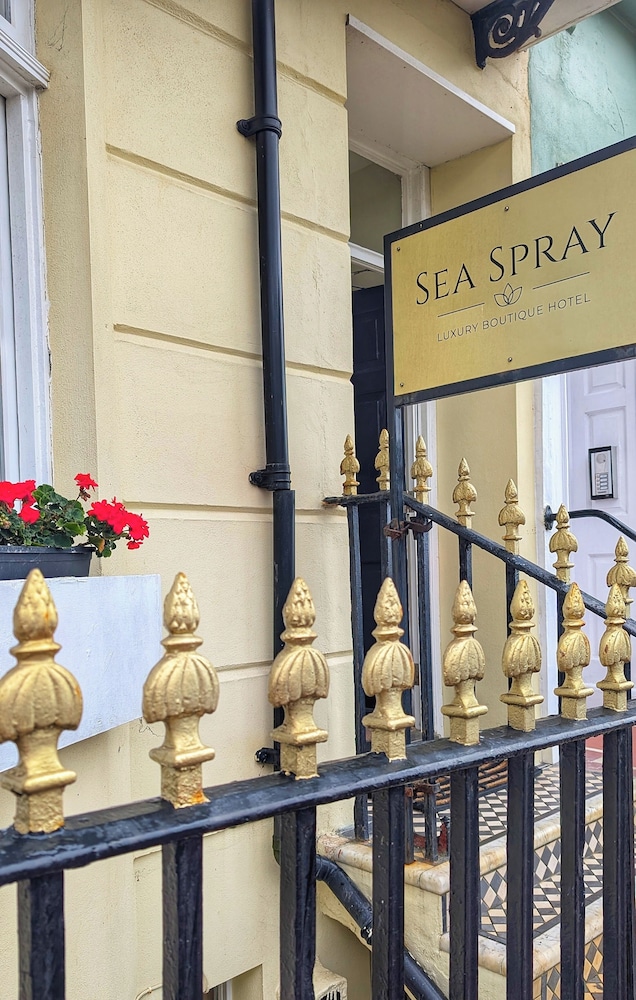 Sea Spray 40/49