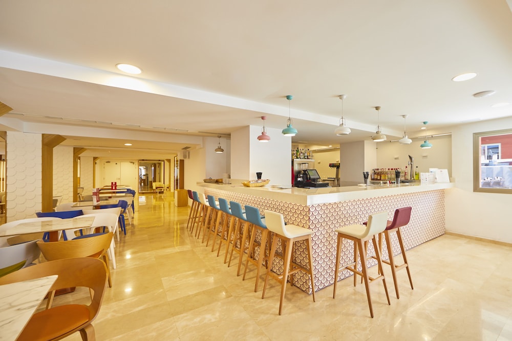 Mediterranean Bay Adults Only 27/49