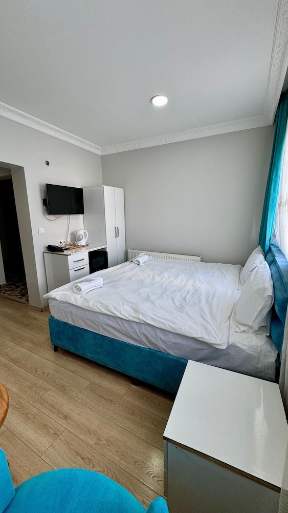 Avrasya Queen Hotel 7/30