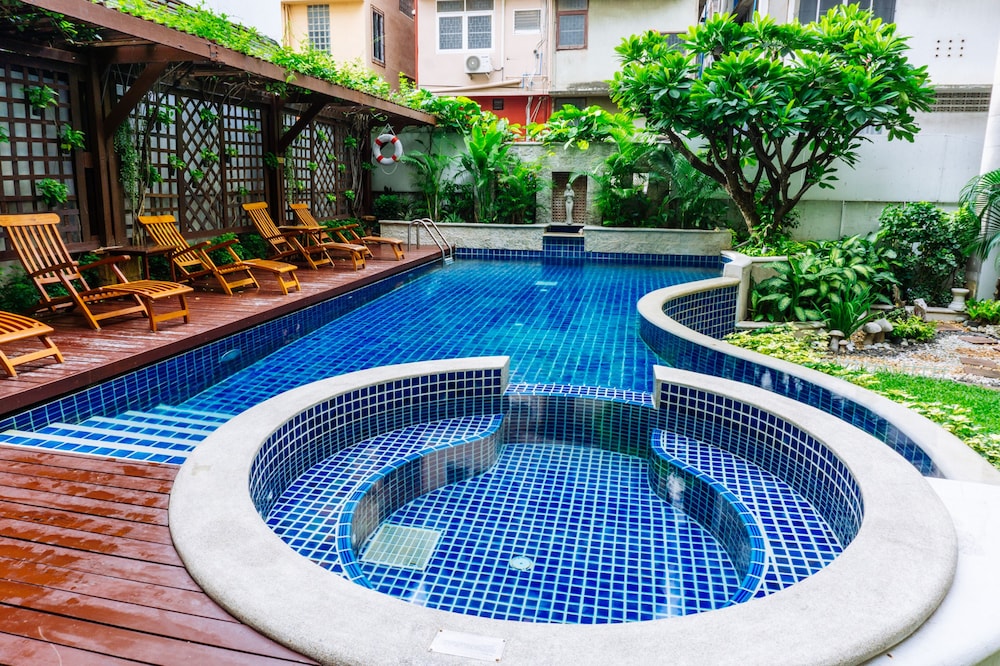 Silom Serene Boutique 58/65