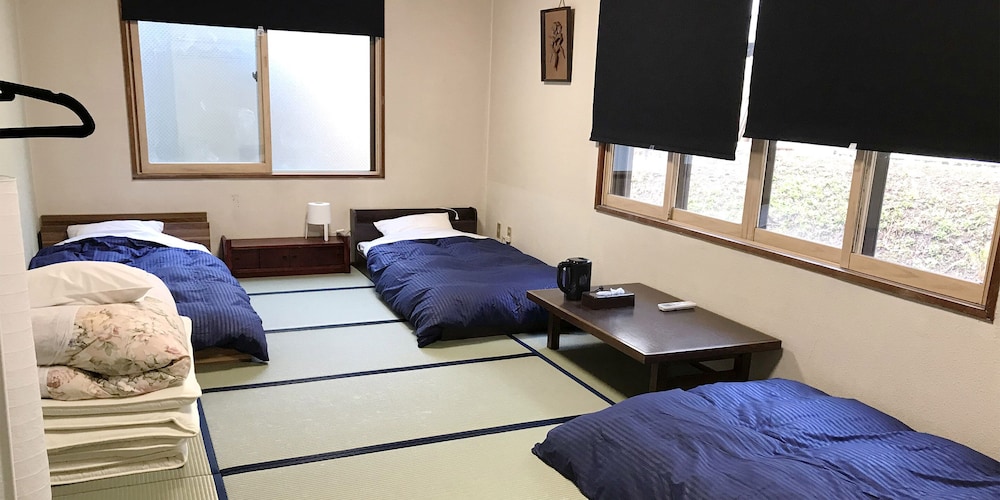 Alp Lodge 12/50